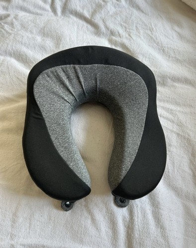 Shaped neck travel - u-shaped,