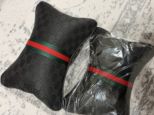 Black neck travel pillows - travel,