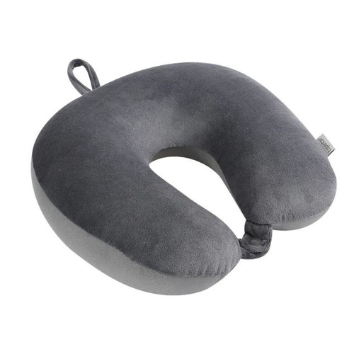 Shaped travel pillow - u,