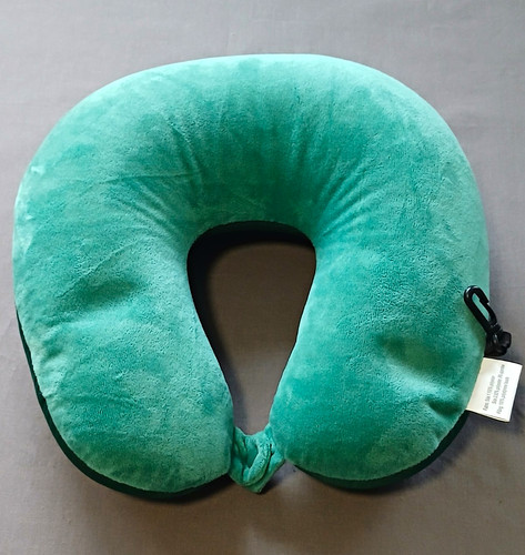 Memory foam travel neck